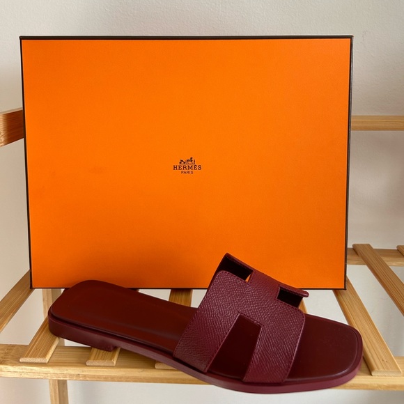 Hermes Shoes - Hermès Oran Sandals Rouge 37